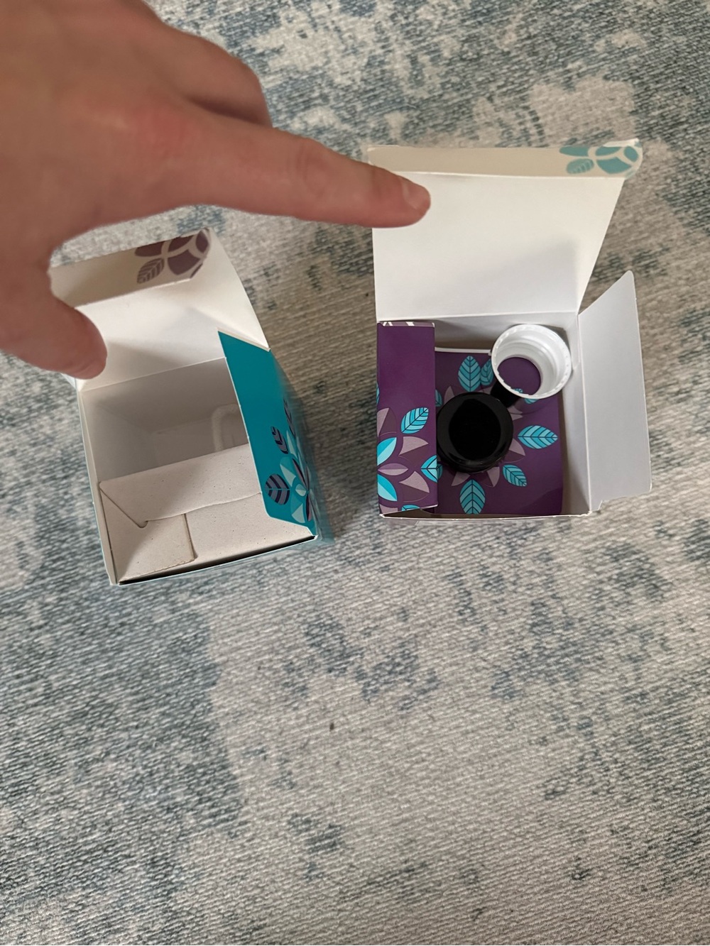 Nib Scentsy Fragrance Flower- Lucky in love & Dahlia flower - Picture 3 of 4